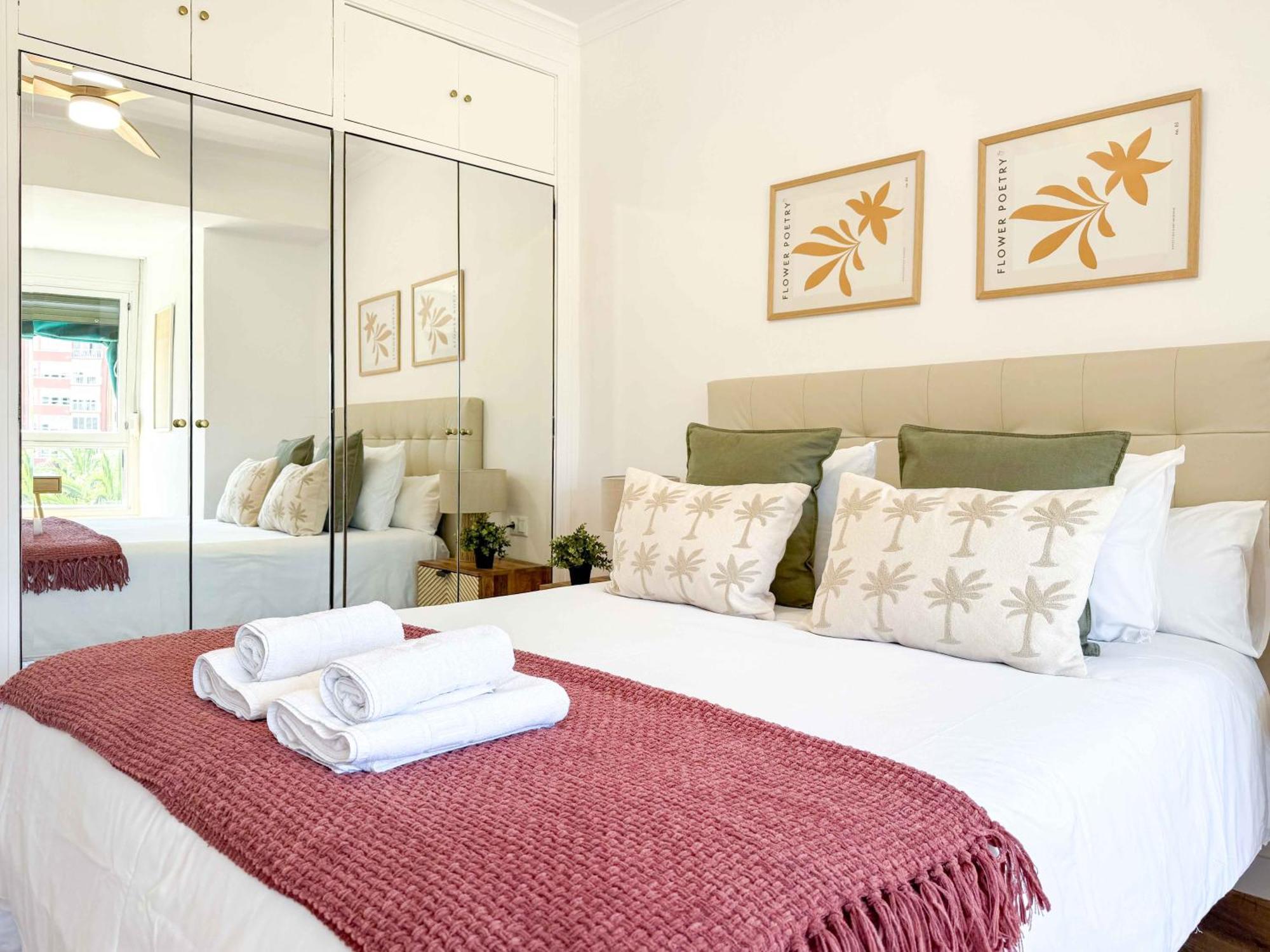 Apartamento Cosy Flats Luceros Alicante Exterior foto